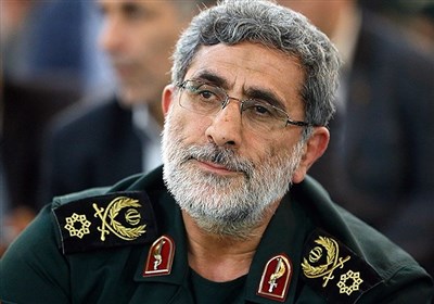 تصویری دیده نشده از سردار قاآنی فرمانده جدید نیروی قدس سپاه در کنار رهبرانقلاب تصویری دیده نشده از سردار قاآنی فرمانده جدید نیروی قدس سپاه در کنار رهبرانقلاب