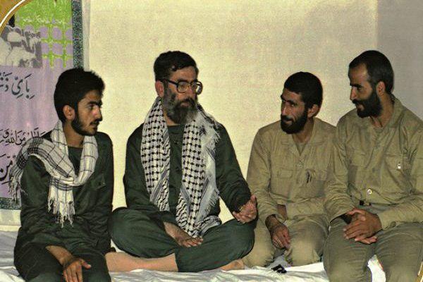 تصویری دیده نشده از سردار قاآنی فرمانده جدید نیروی قدس سپاه در کنار رهبرانقلاب تصویری دیده نشده از سردار قاآنی فرمانده جدید نیروی قدس سپاه در کنار رهبرانقلاب