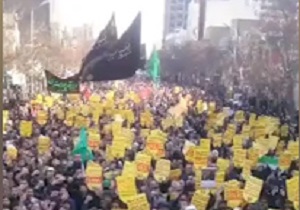 خروش انقلابی مردم مشهد پس از شهادت حاج قاسم سلیمانی + فیلم