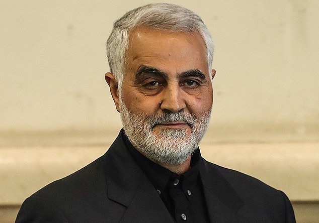 دکلمه ای زیبا در رسای سردار شهید سلیمانی + فیلم