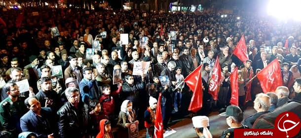 تجمع مردم و مسئولان لارستان در پی شهادت سردار سلیمانی