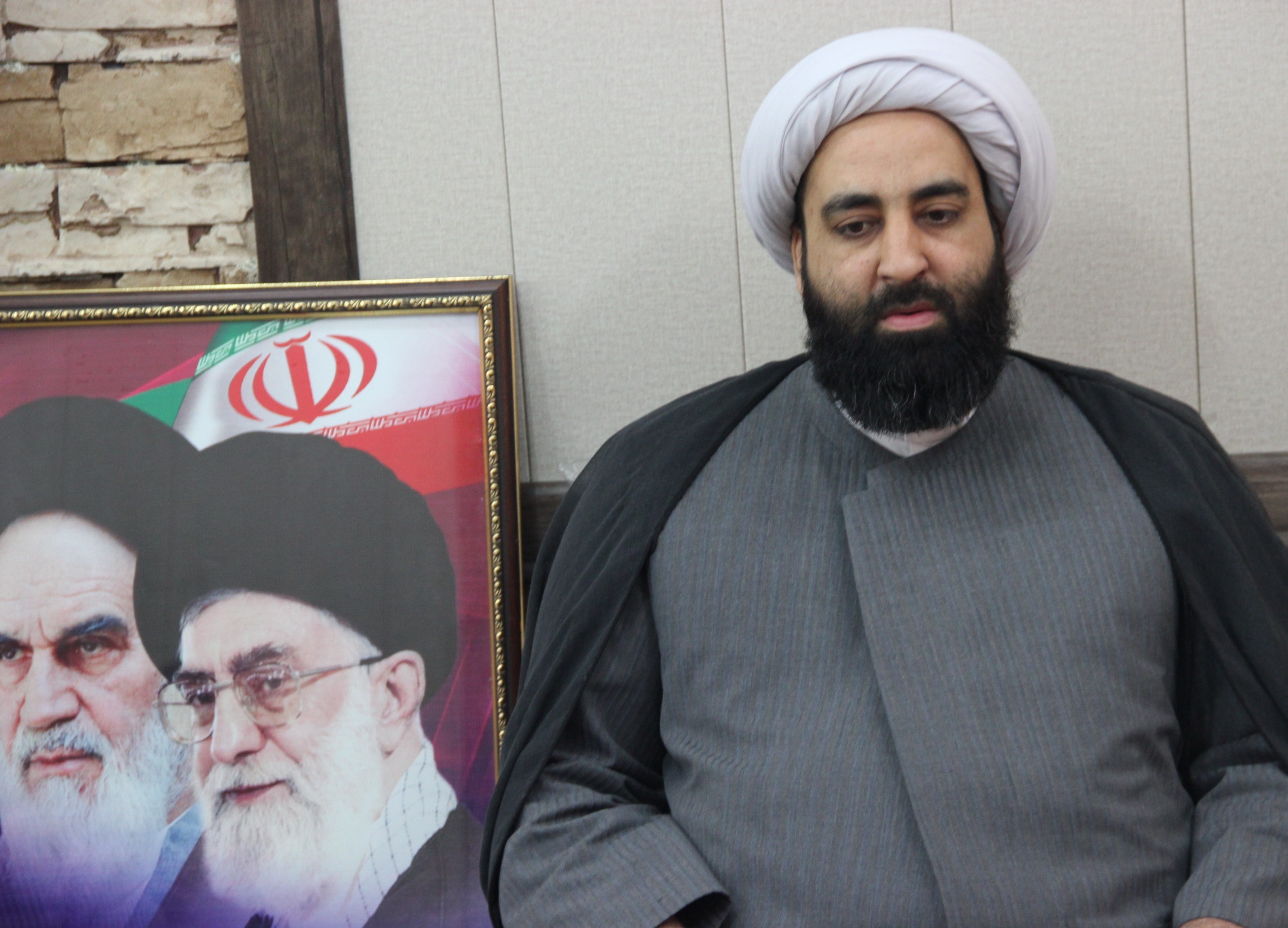 صد&zwnj;ها سردار سلیمانی در گام دوم انقلاب هیمنه استکبار را به زمین خواهد زد