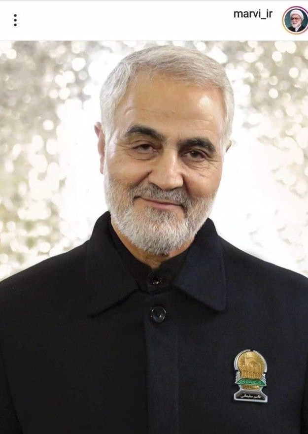 نخستین تصویر از سردار شهید قاسم سلیمانی درکسوت خادمی امام رضا (ع)