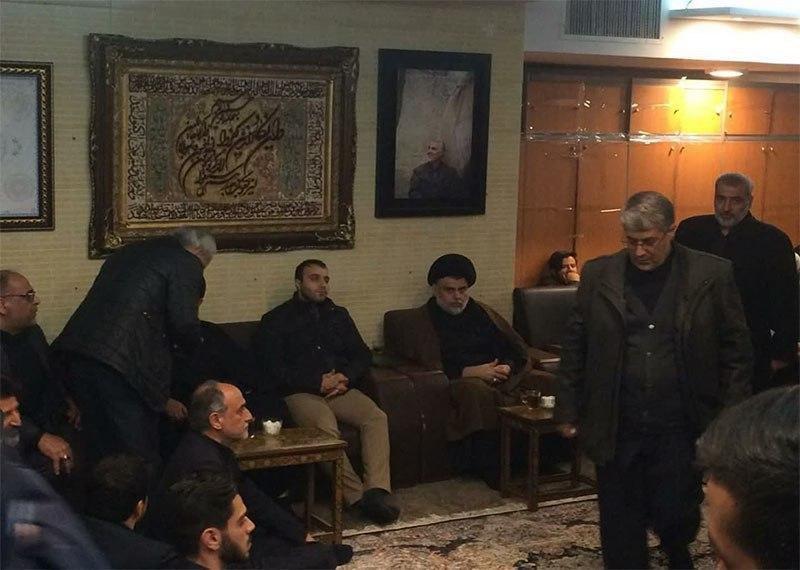 حضور مقتدی صدر در منزل سردار شهيد قاسم سليمانی + عکس