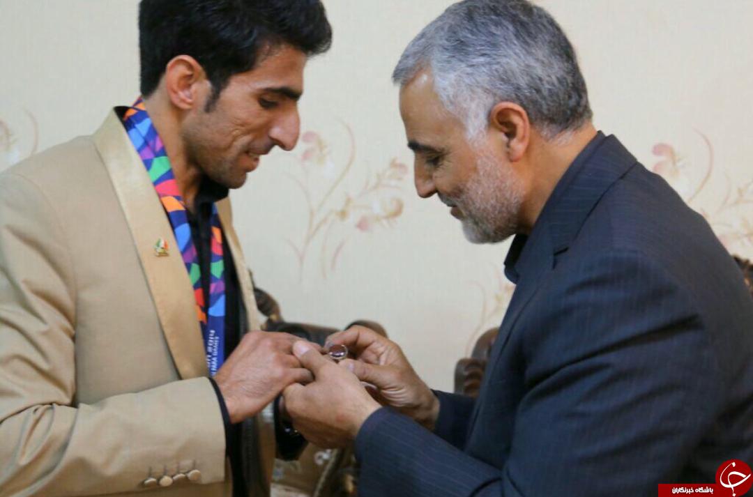 نگذاریم خون سردار سلیمانی پایمال شود