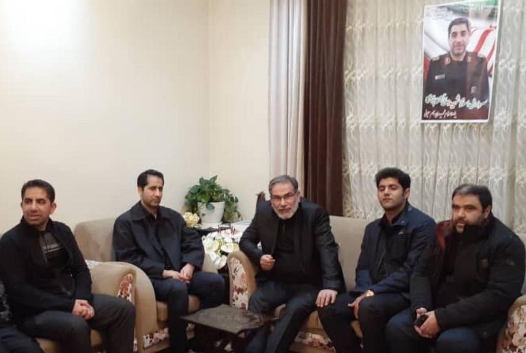 شمخانی به دیدار خانواده شهید سلیمانی رفت