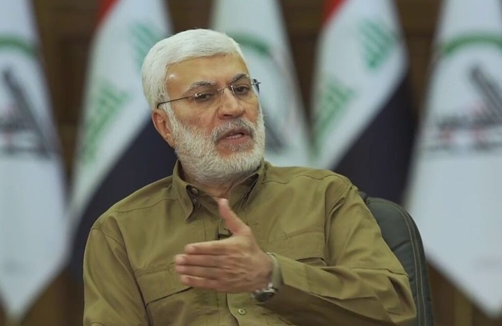 فرماندهان نیروهای مسلح با خانواده شهید ابومهدی المهندس دیدار کردند