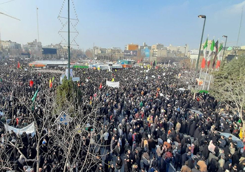 مشهدالرضا(ع) با ورود پیکر سردار شهید قاسم سلیمانی و همراهانش معطر شد مشهدالرضا(ع) با ورود پیکر سردار شهید قاسم سلیمانی و همراهانش معطر شد