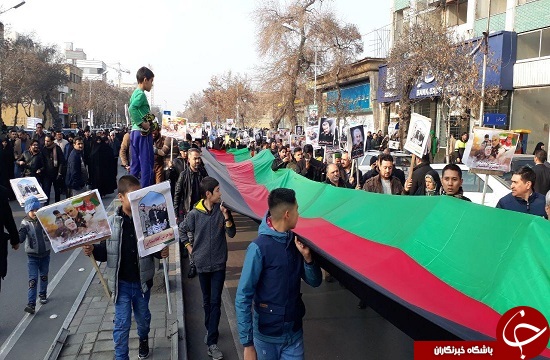 تصاویر: حضور چشمگیر مهاجرین افغانستانی مقیم مشهد در مراسم تشییع پیکر مطهر &laquo;سردار سلیمانی&raquo;