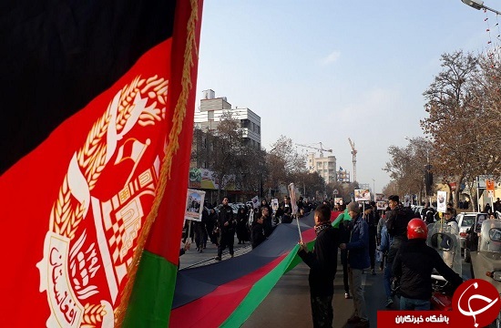 تصاویر: حضور چشمگیر مهاجرین افغانستانی مقیم مشهد در مراسم تشییع پیکر مطهر &laquo;سردار سلیمانی&raquo;