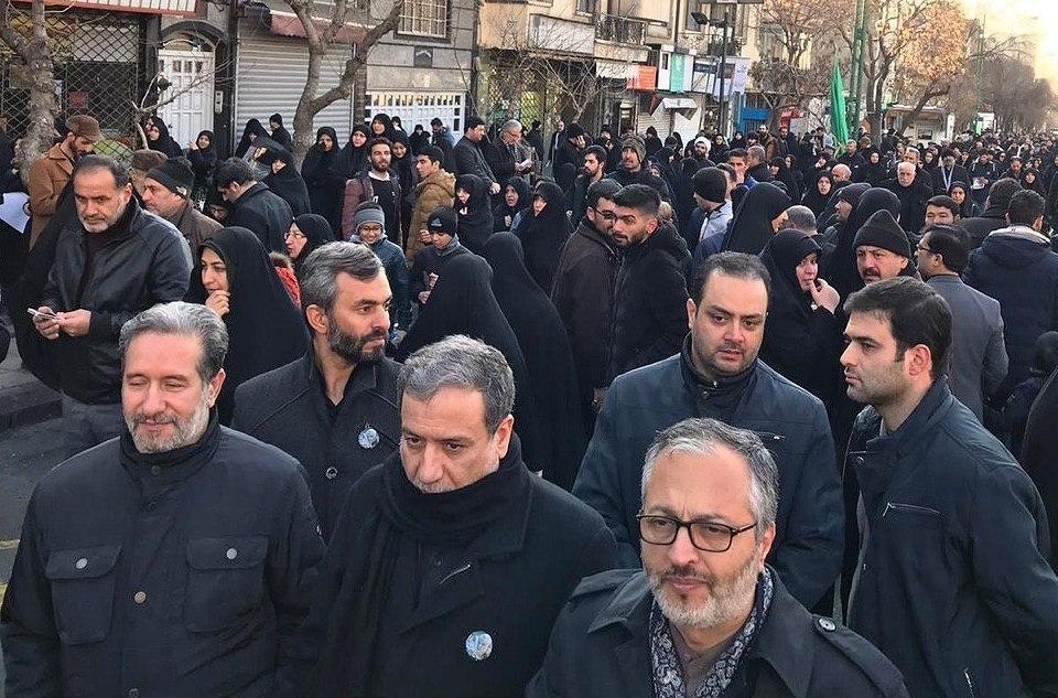 حضور چهره&zwnj;های لشکری و کشوری در مراسم تشییع پیکر سپهبد شهید قاسم سلیمانی