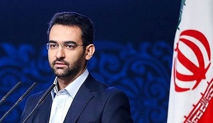 حضور وزیر ارتباطات و همسرش در مراسم تشییع سردار سلیمانی در تهران