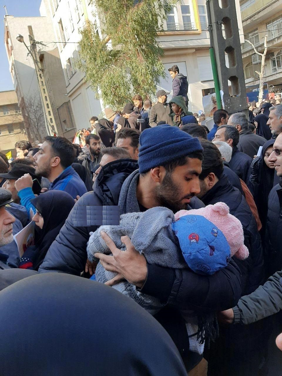 حضور اهالی ورزش در مراسم تشییع پیکر سردار شهید قاسم سلیمانی