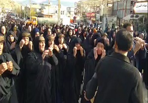 وداع مردم ولایتمدار روستای قلعه شاهین با سردار دل‌ها + فیلم