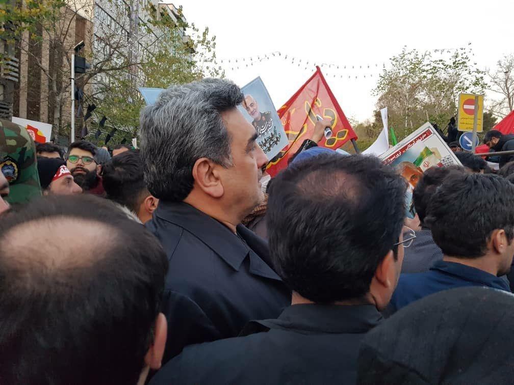 حضور چهرهها در مراسم تشییع پیکر سپهبد شهید قاسم سلیمانی حضور چهرهها در مراسم تشییع پیکر سپهبد شهید قاسم سلیمانی