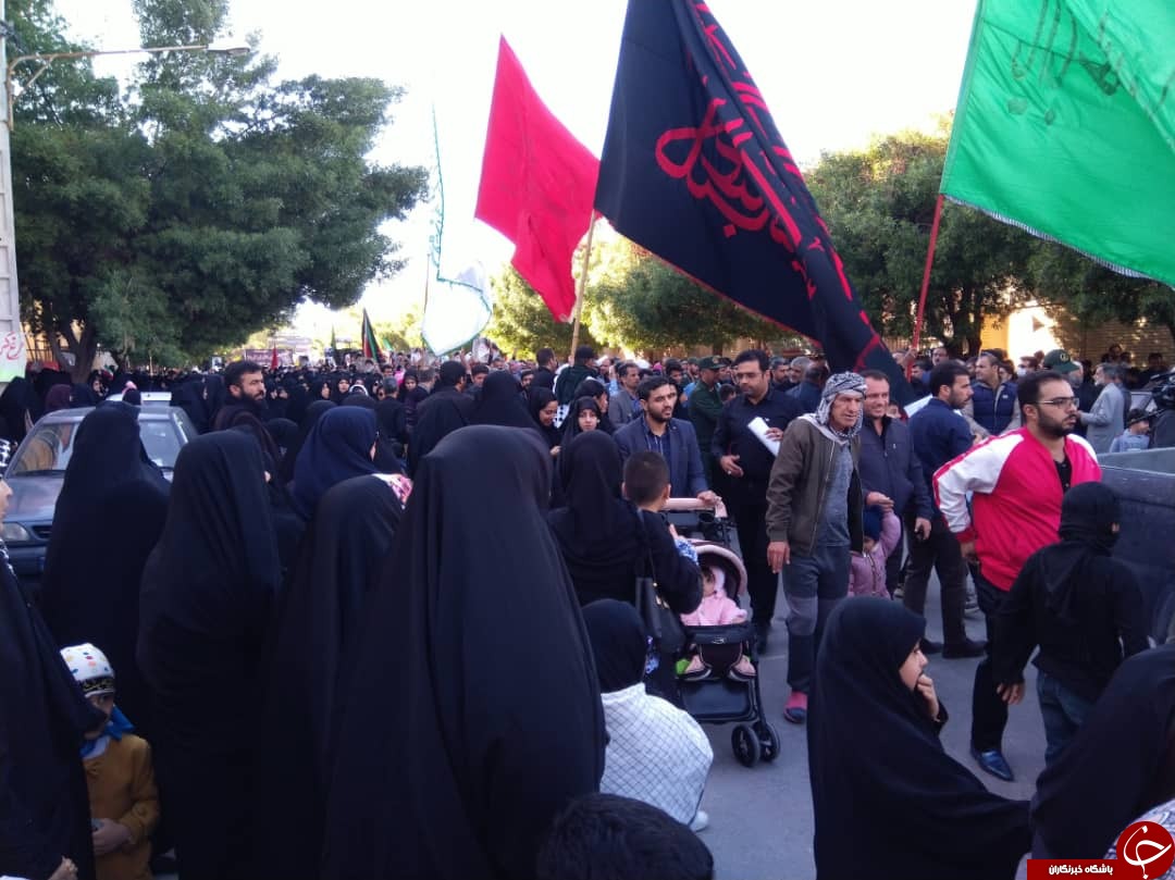 حرکت دسته‌های عزاداری در سوگ شهادت حاج قاسم سلیمانی در بوشهر