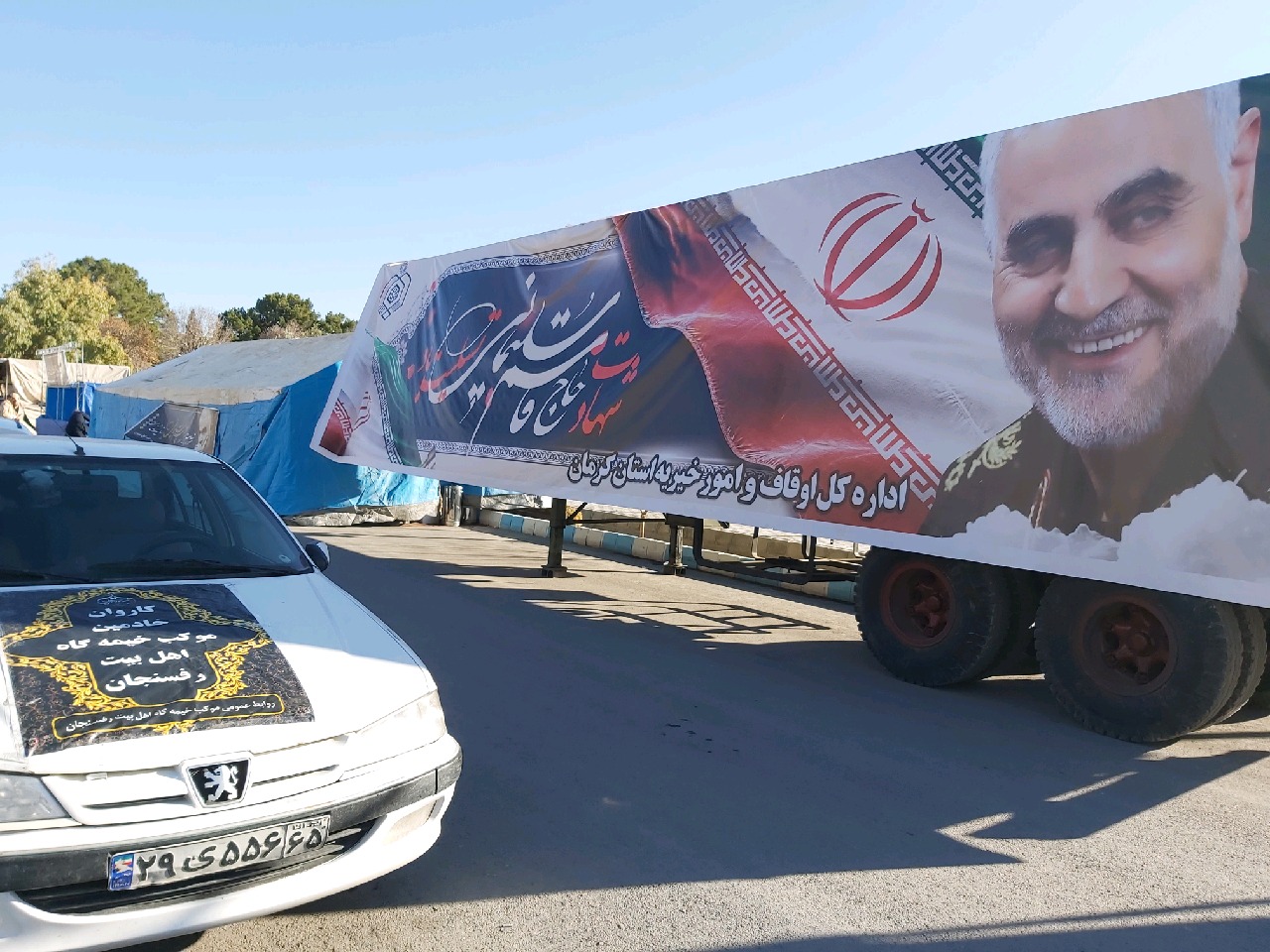 انتظار کرمانی ها برای ورود سردار شهید سلیمانی +