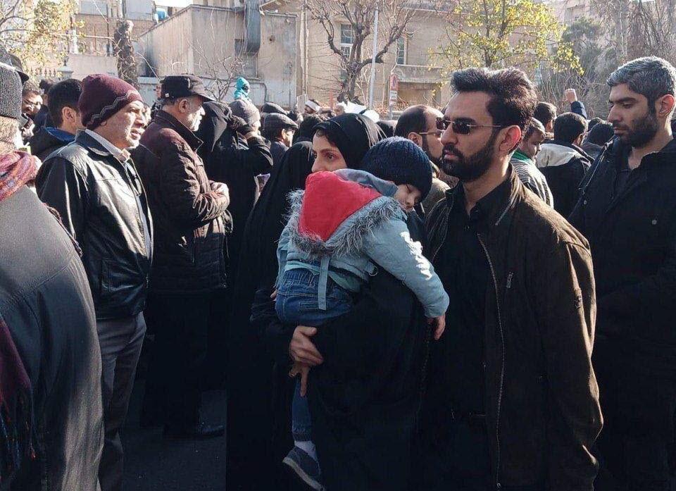 حضور وزیر ارتباطات در مراسم تشییع پیکر شهدای مقاومت