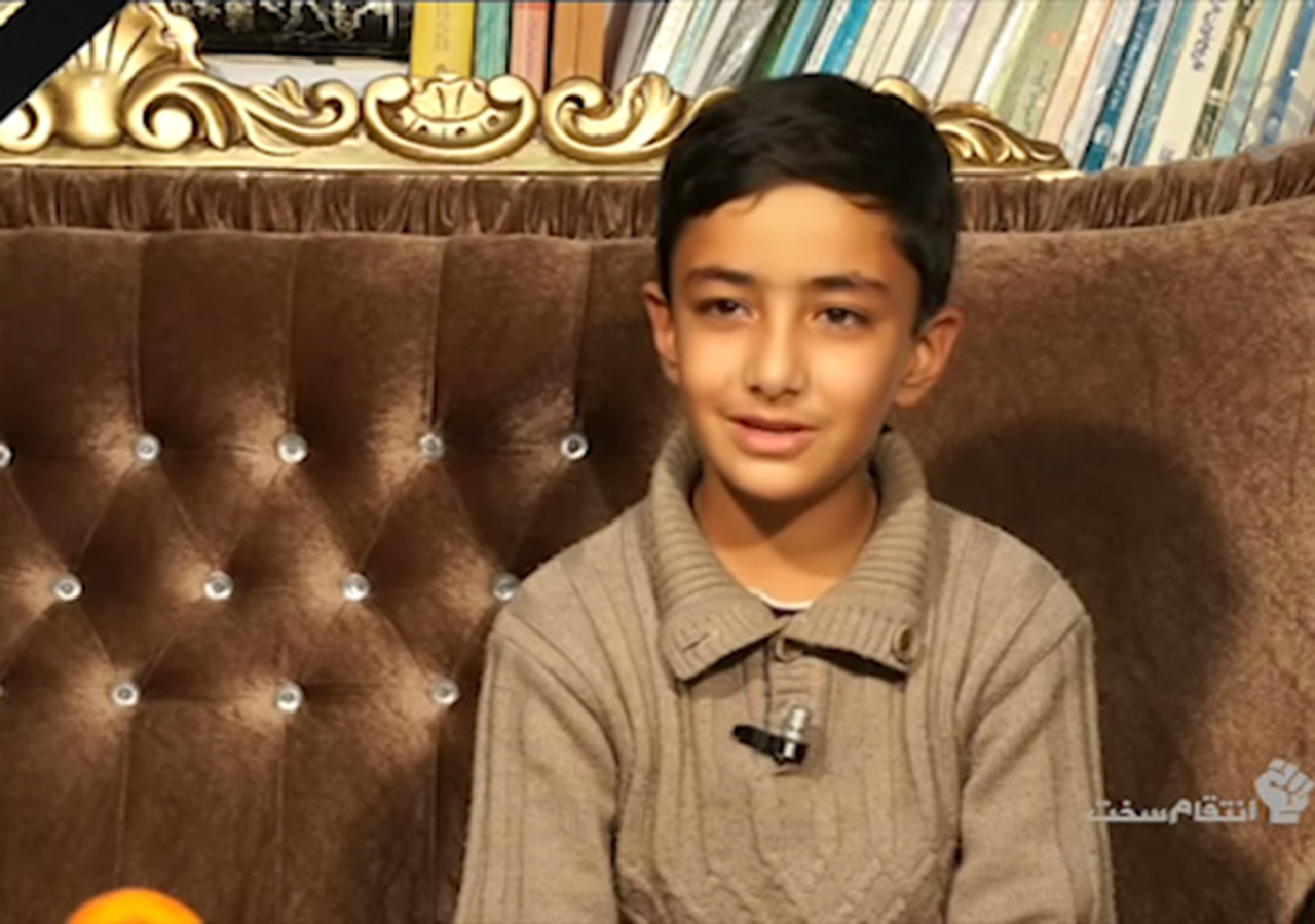 سخنان حماسی فرزند شهید زاده اکبر/ گر پدر مرد تفنگ پدری هست هنوز + فیلم