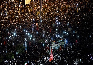 دنیا شاهد عظمت ملت ایران و عظمت مردم عراق حول محور فرهنگ شهادت است