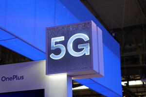 احتمال تاخیر در عرضه اولین آیفون 5G شرکت اپل