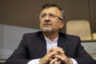 داورزنی راهی چین شد