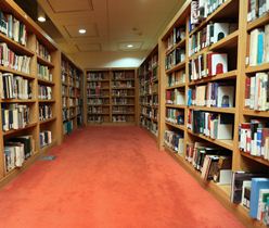 لزوم مشارکت خیران در احداث کتابخانه‌های عمومی