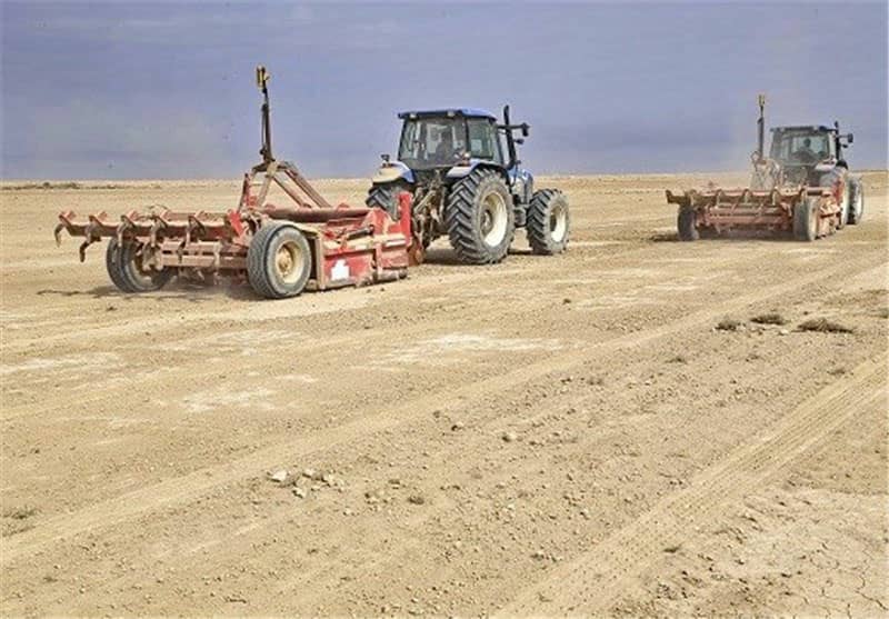 بیش از ۳۰۰ هکتار از اراضی مرودشت تسطیح علمی شد