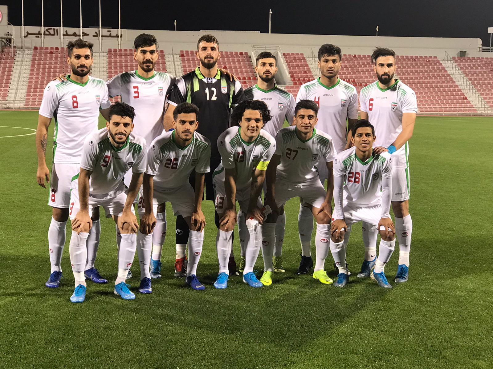 تیم ملی فوتبال امید ایران با بازوبند سیاه در راه المپیک