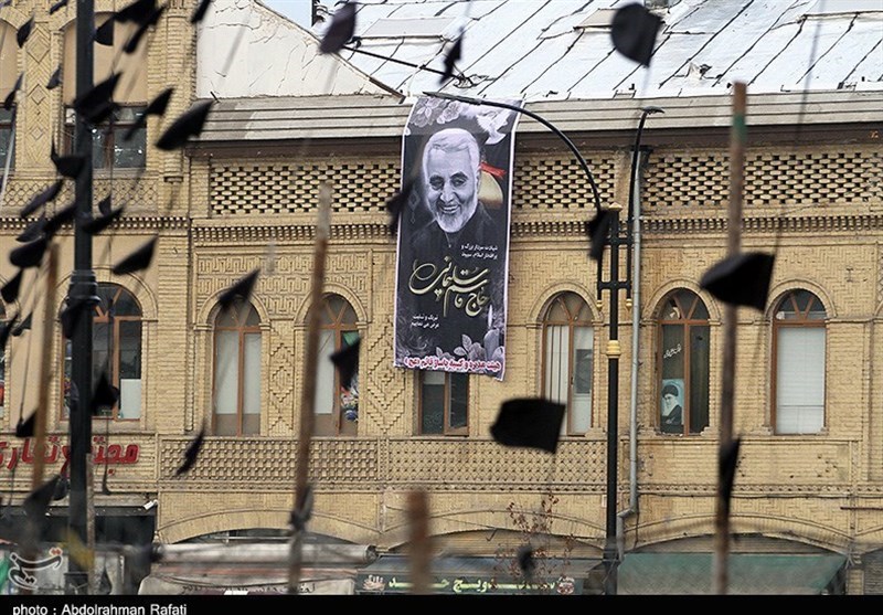 مزین شدن یک کتابخانه به نام سردار سلیمانی در مشهد