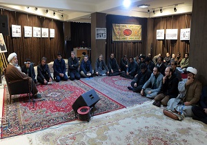 درخت تنومند انقلاب بالنده و رو به تعالی است
