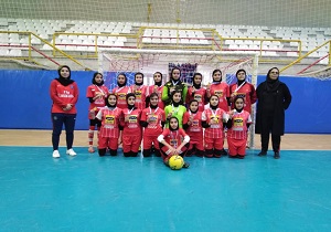 دختران پرسپولیس روی سکوی نخست
