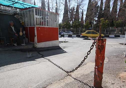 دور دنیا در سایه یک کم کاری/ پولدارهای شیرازی خانه را با کوچه اش صاحب شدند/ بازشدن پای پزشک متخصص به حوزه زباله گرد&zwnj;ها