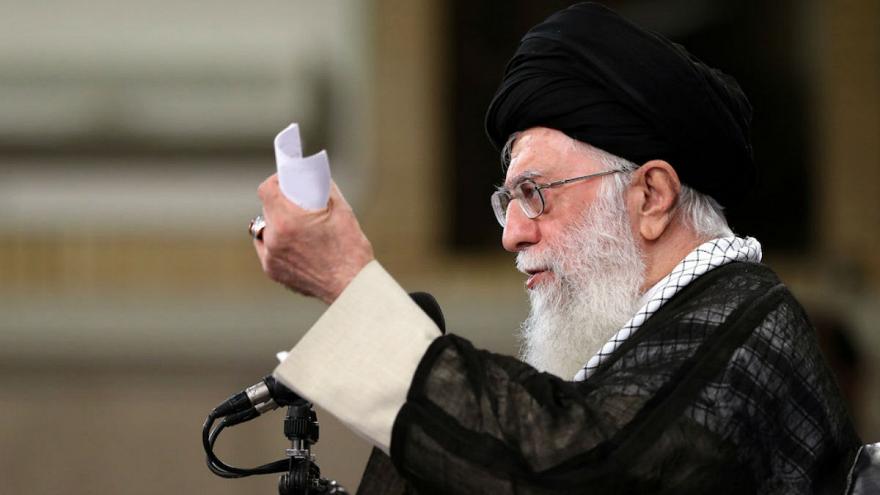 فتوای رهبر انقلاب درباره استفاده از وسیله نقلیه شخصی در هنگام آلودگی هوا