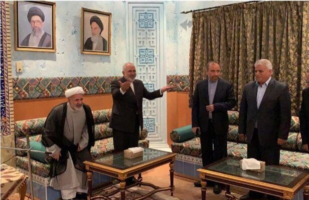 دیدار ظریف با جمعی از ایرانیان مقیم عمان