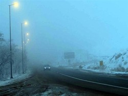مه آلودگی در محورهای مواصلاتی استان زنجان/ مشکلی برای تردد درجاده های استان وجود ندارد