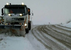 برف روبی و نمک پاشی محور‌های مواصلاتی چهارمحال و بختیاری