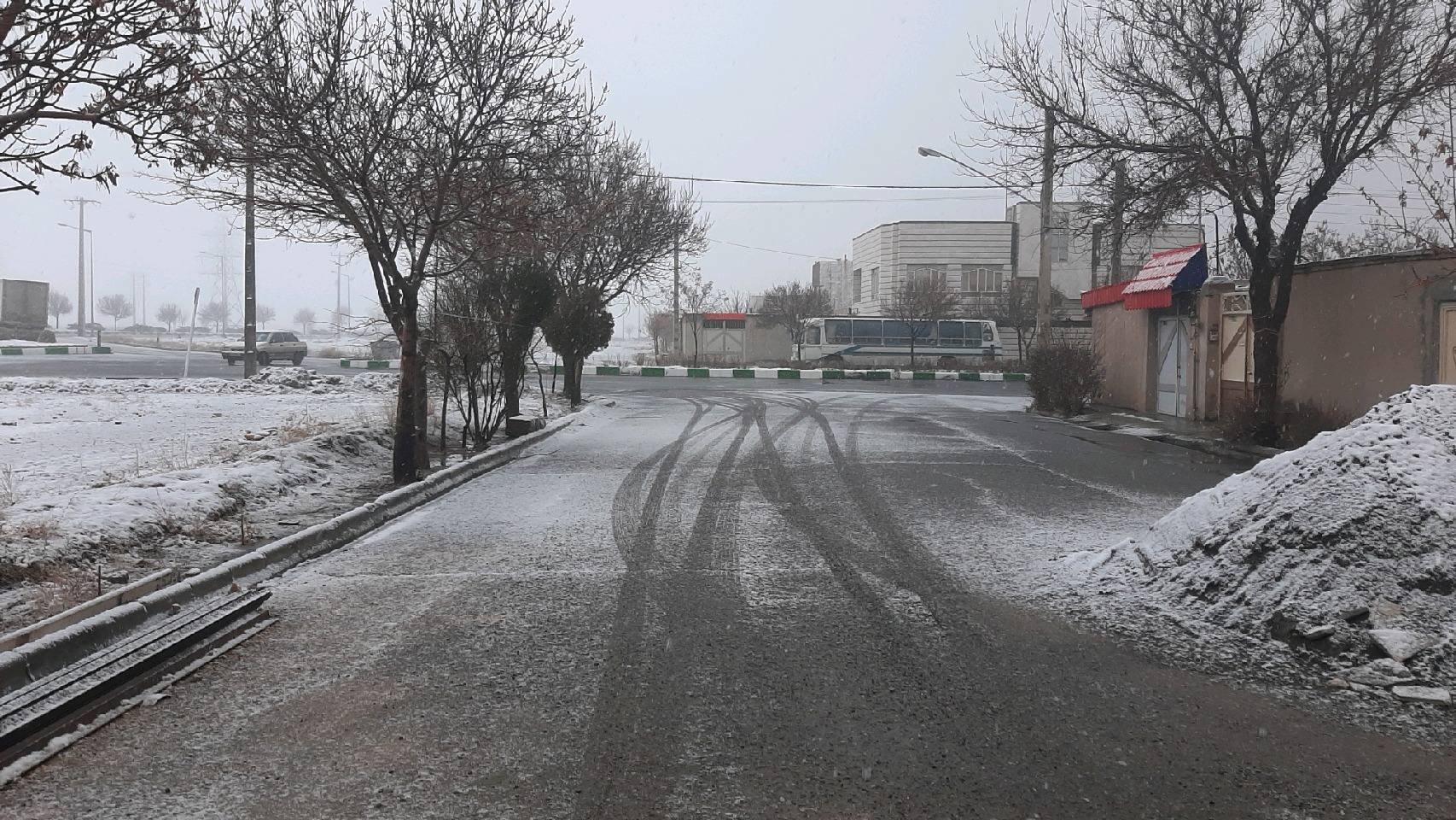 تصاویری دیدنی از بارش برف در فریمان