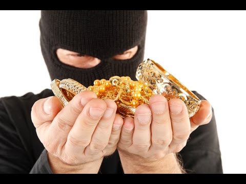 پسر جوان طلاهای خاله‌اش را دزدید