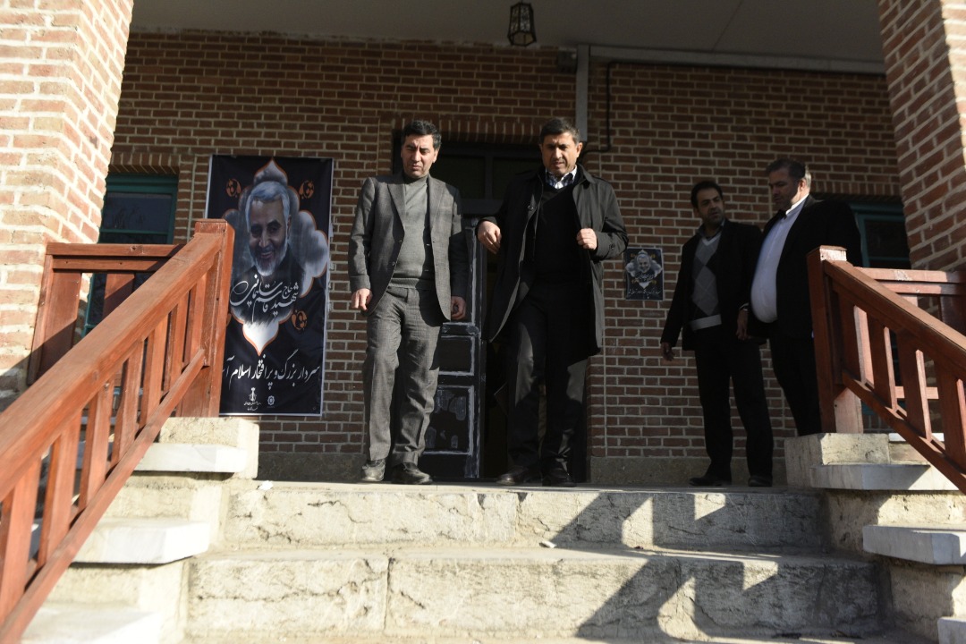 بازدید سرزده استاندار از خانه هنرمندان البرز
