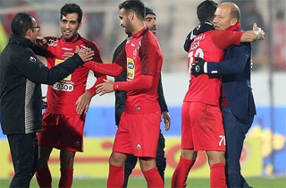 بزیک: پرسپولیس راهی جز انتخاب مربی ایرانی ندارد/ خیلی‌ها تصور نمی‌کردند کالدرون اینگونه نتیجه بگیرد