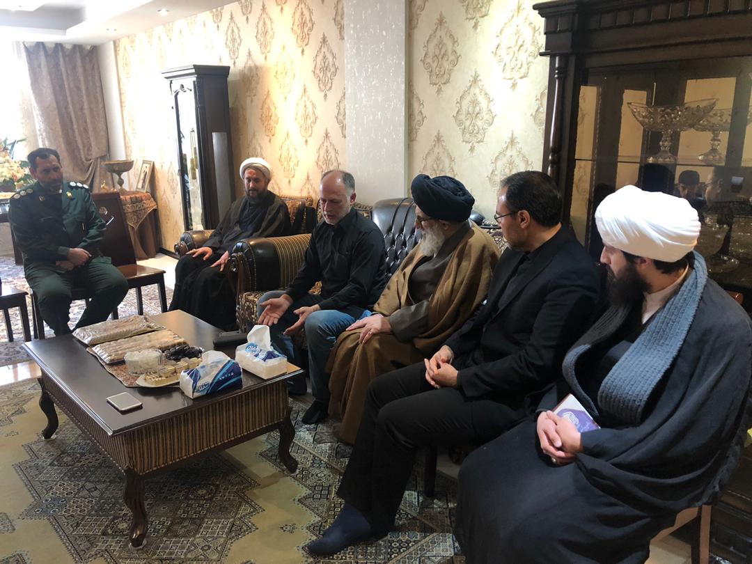 دیدار امام جمعه کرج با خانواده شهید امیرحسین سعیدی نیا