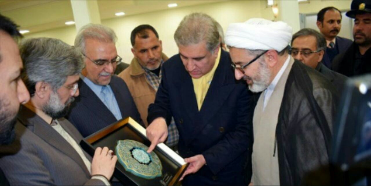 شاه محمود قریشی وارد مشهد شد
