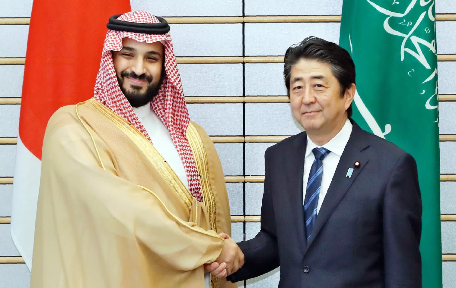دیدار نخست وزیر ژاپن با ولیعهد عربستان در ریاض