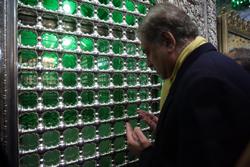 وزیر امور خارجه پاکستان به حرم مطهر رضوی مشرف شد