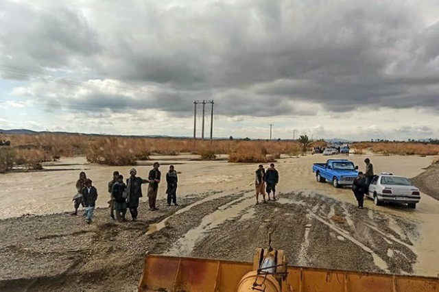 ۲ هزار نفر از سیلاب نجات یافتند/ قطع ارتباط ۵۰۰ روستا در استان سیستان و بلوچستان