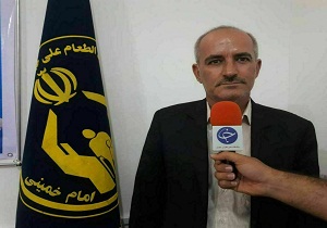 خیّر بوکانی ۱۴۰ جلد کتاب به کمیته امداد اهدا کرد