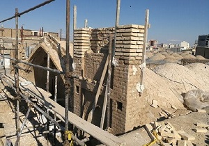 سرای تاریخی ملاحسین قم جانی دوباره می گیرد