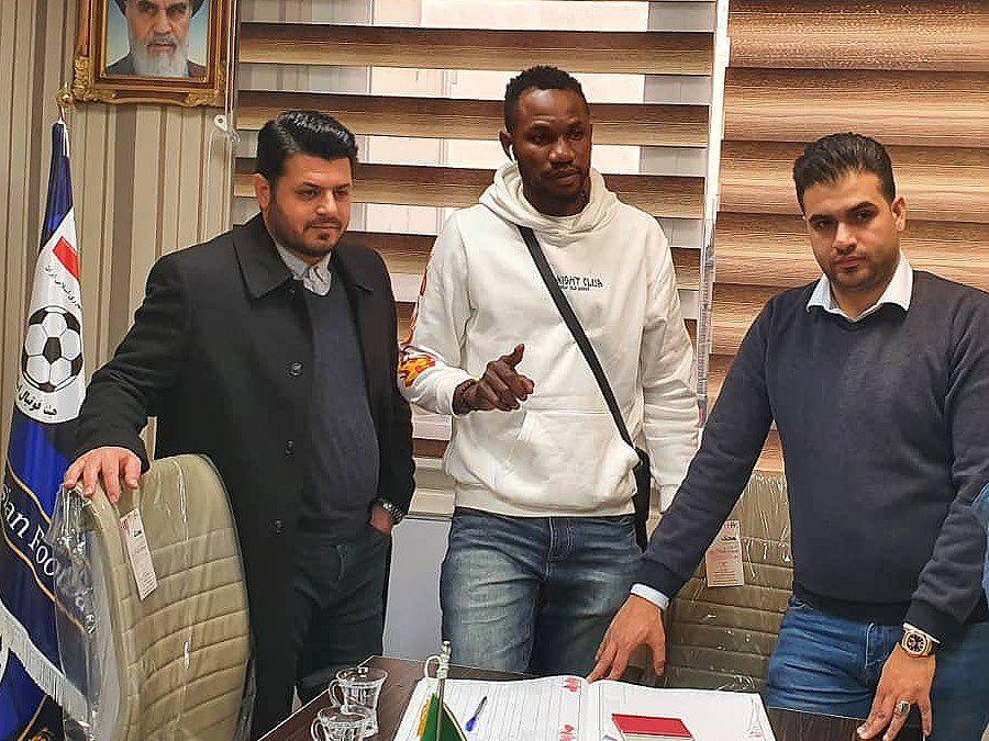 ثبت قرارداد اوساگونا در هیئت فوتبال