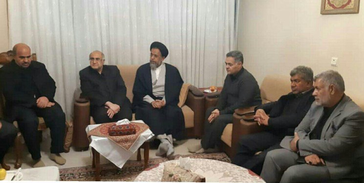 وزیر اطلاعات از خانواده یکی از شهدای حادثه هواپیما دلجویی کرد